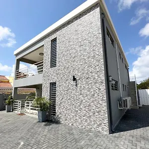  Apartment Lirmar